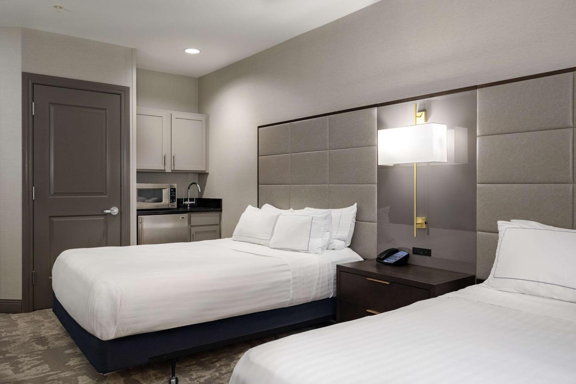 Hilton Promenade Branson Landing Hotel Exterior foto
